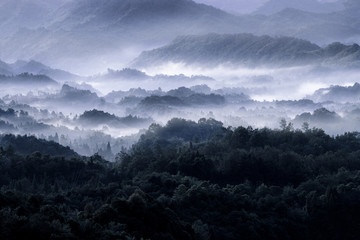 探索无尽的魅力，山川纪行深入自然的怀抱与美丽赏析（免费下载）